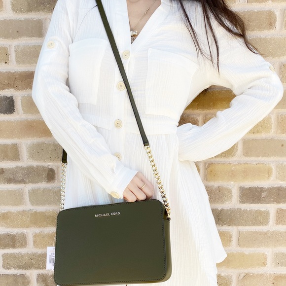 Gaby’sBags👜💕-NWT Michael Kors Crossbody Green - Picture 4 of 8